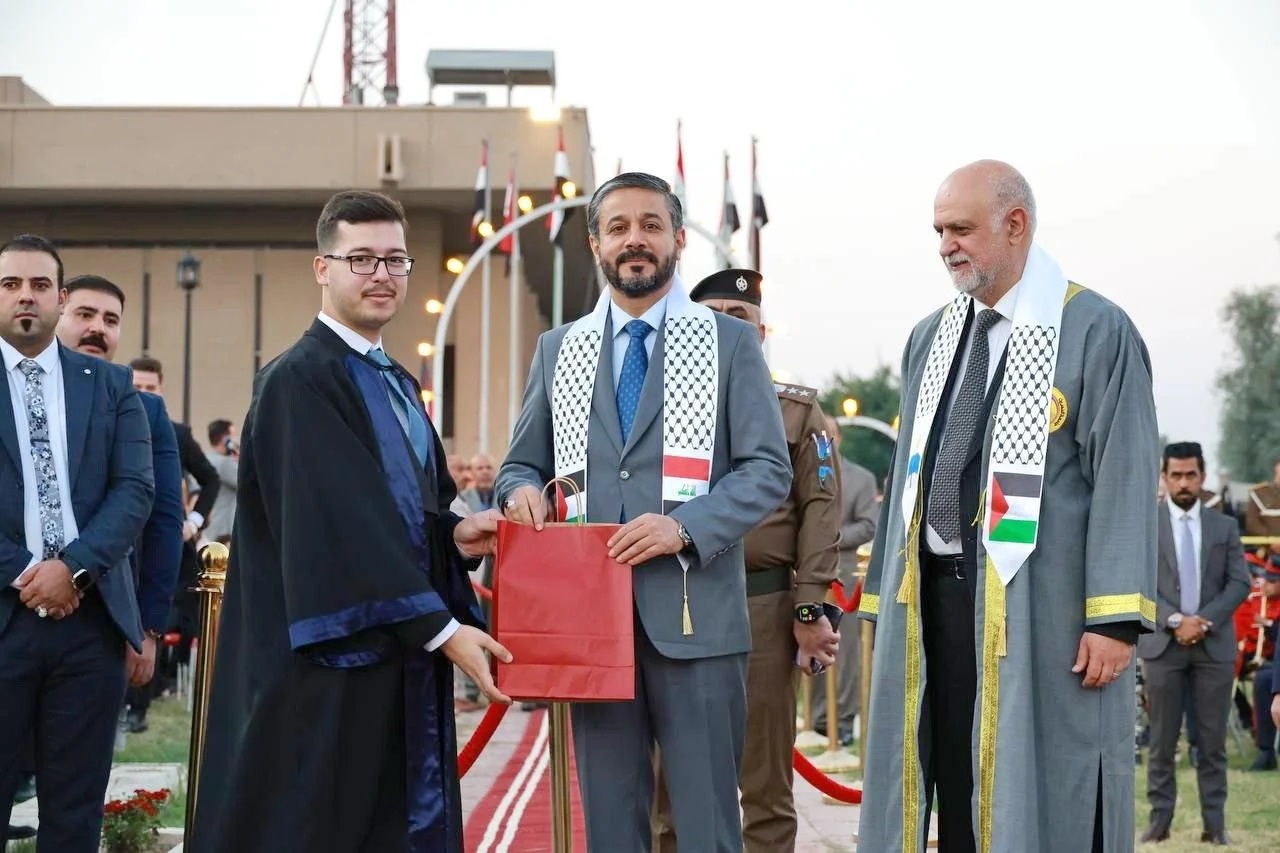 Read more about the article During Graduation Ceremony of Al-Nahrain University, Dr. Al-Aboudi Honors Top Students, His Excellency Calls For More Community Service & Achieving Development Goals