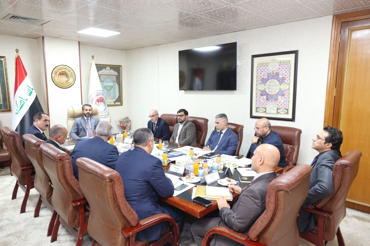 You are currently viewing In Preparation for Association of Arab Universities’ Conference in Baghdad, Dr. Al-Aboudi Chairs Special Meeting of Preparatory Committees & His Excellency Confirms with Secretary-General of Organizational Procedures Readiness