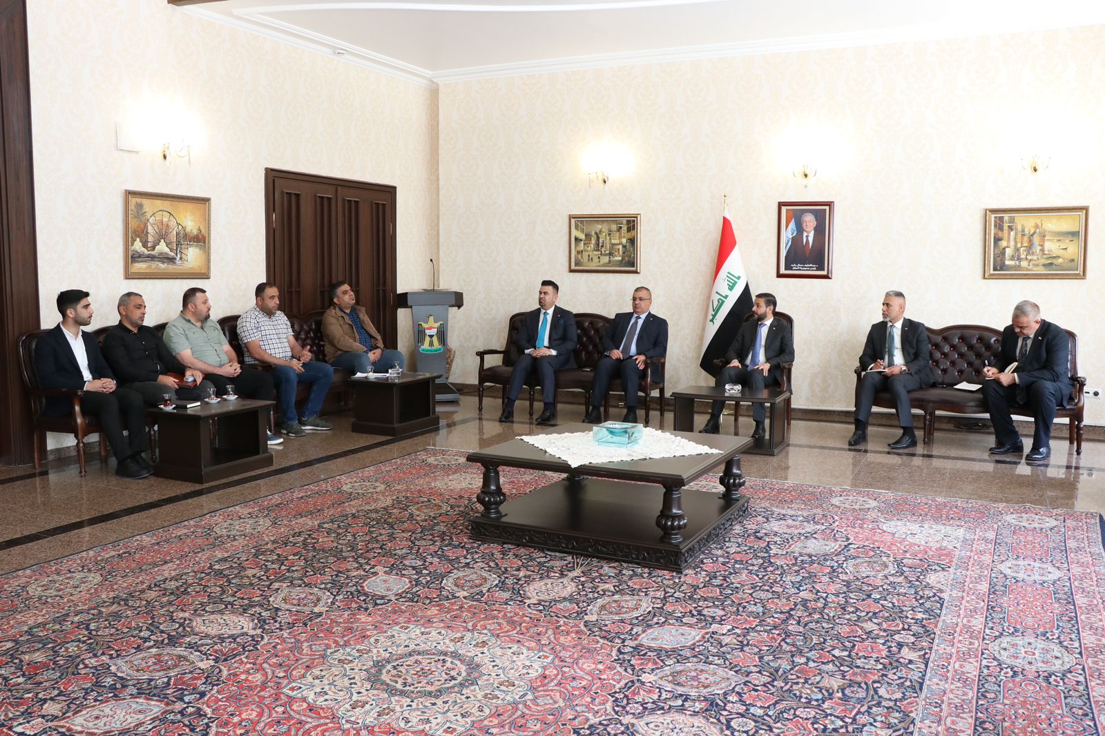 You are currently viewing Dr. Al-Aboudi Meets with Representatives of Iraqi Students in Ankara