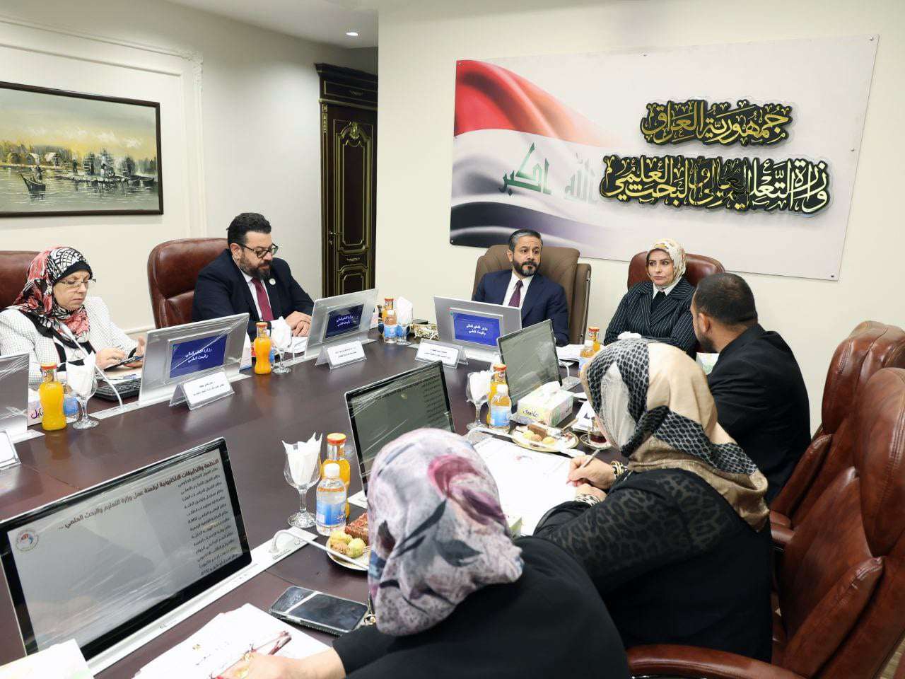 You are currently viewing During Meeting with the Parliamentary Strategic Planning Committee, Dr. Al- Aboudi Reviews Implementing Government Program & Automating institutional Performance Procedures