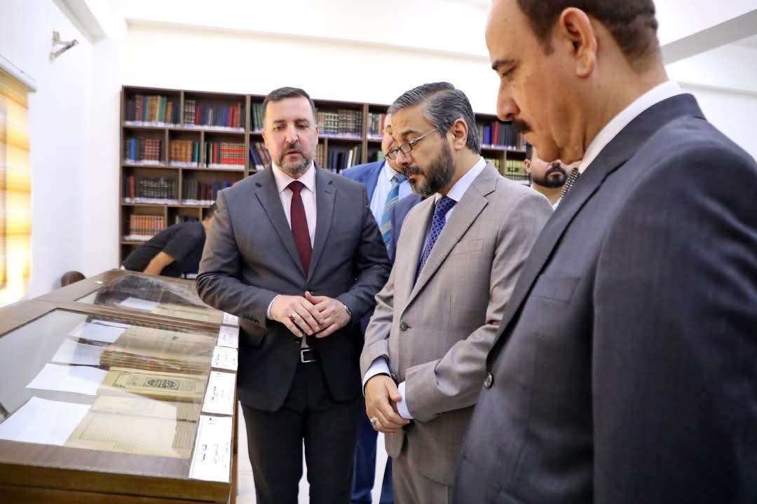 Read more about the article Dr. Al-Aboudi Visits Imam Al-A’dham University College & His Excellency Reviews Its Academic Environment