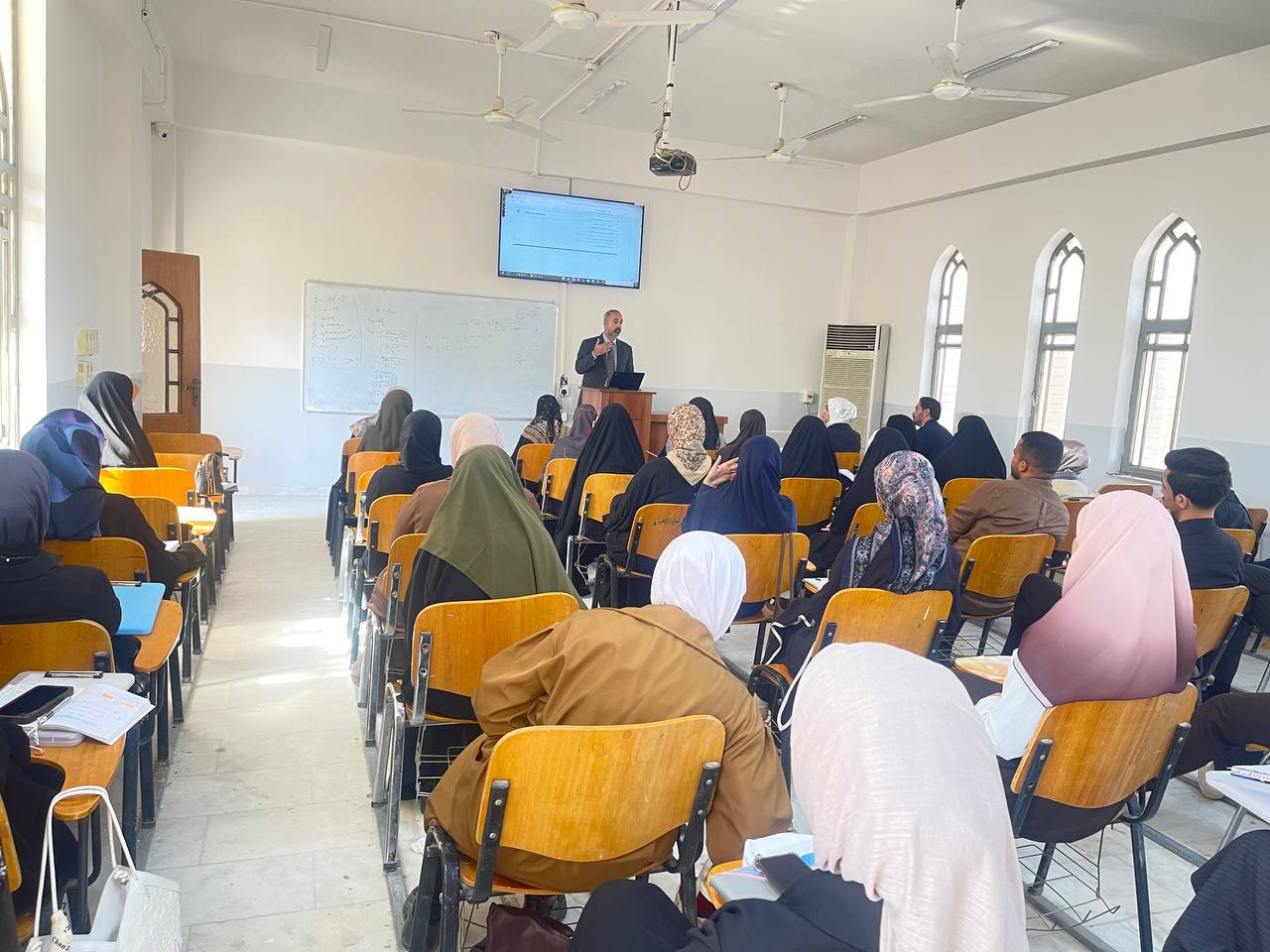 Read more about the article Faculty of Science Organizes an Awareness Seminar on Combating Drug Abuse
