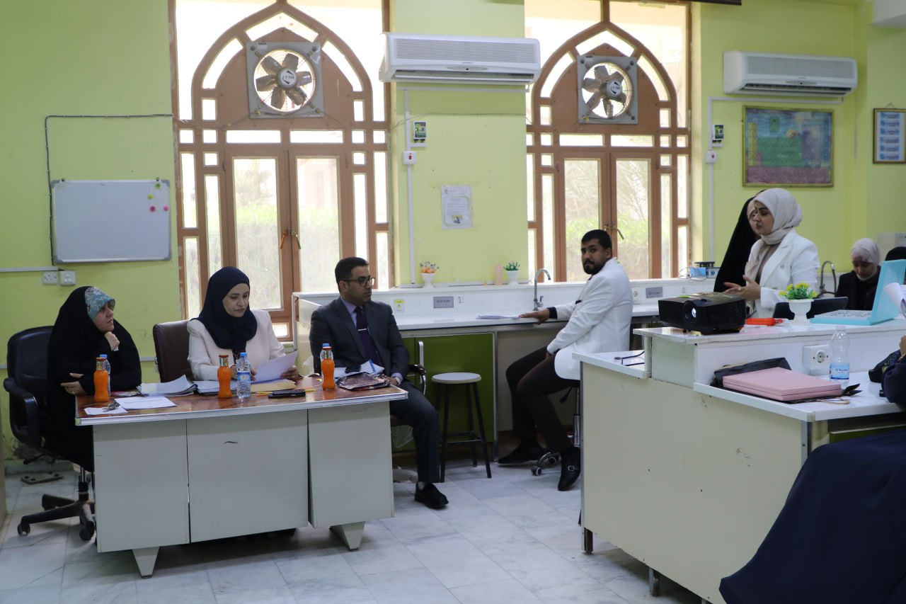 Read more about the article مناقشة بحوث تخرج طلبة قسم  الكيمياء للعام الدراسي 2023-2024