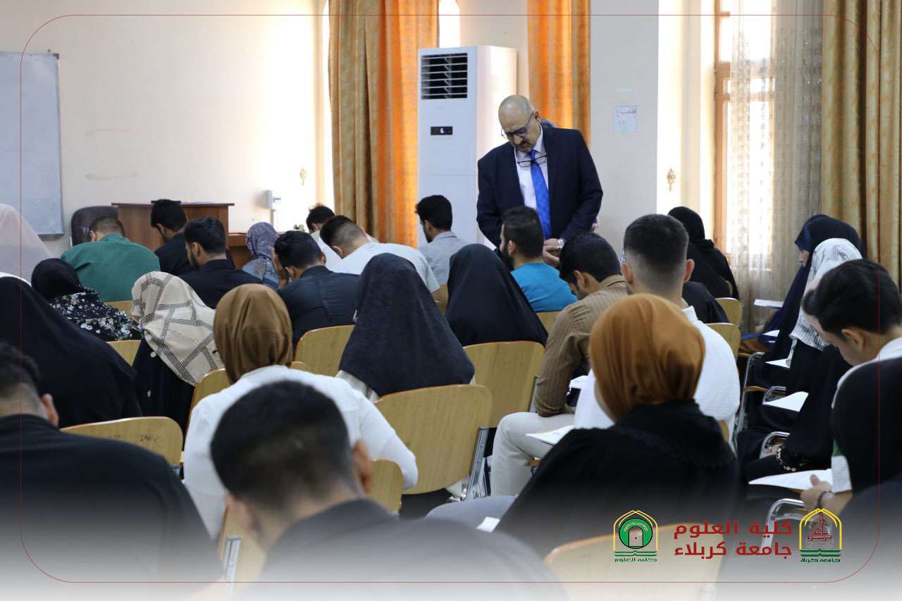 You are currently viewing عميد كلية العلوم بجامعة كربلاء يتفقد سير الامتحانات النهائية لطلبة الدراسات الأولية