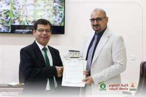 Read more about the article تكريم رئيس تحرير مجلة كربلاء الدولية للعلوم الحديثة في كلية العلوم