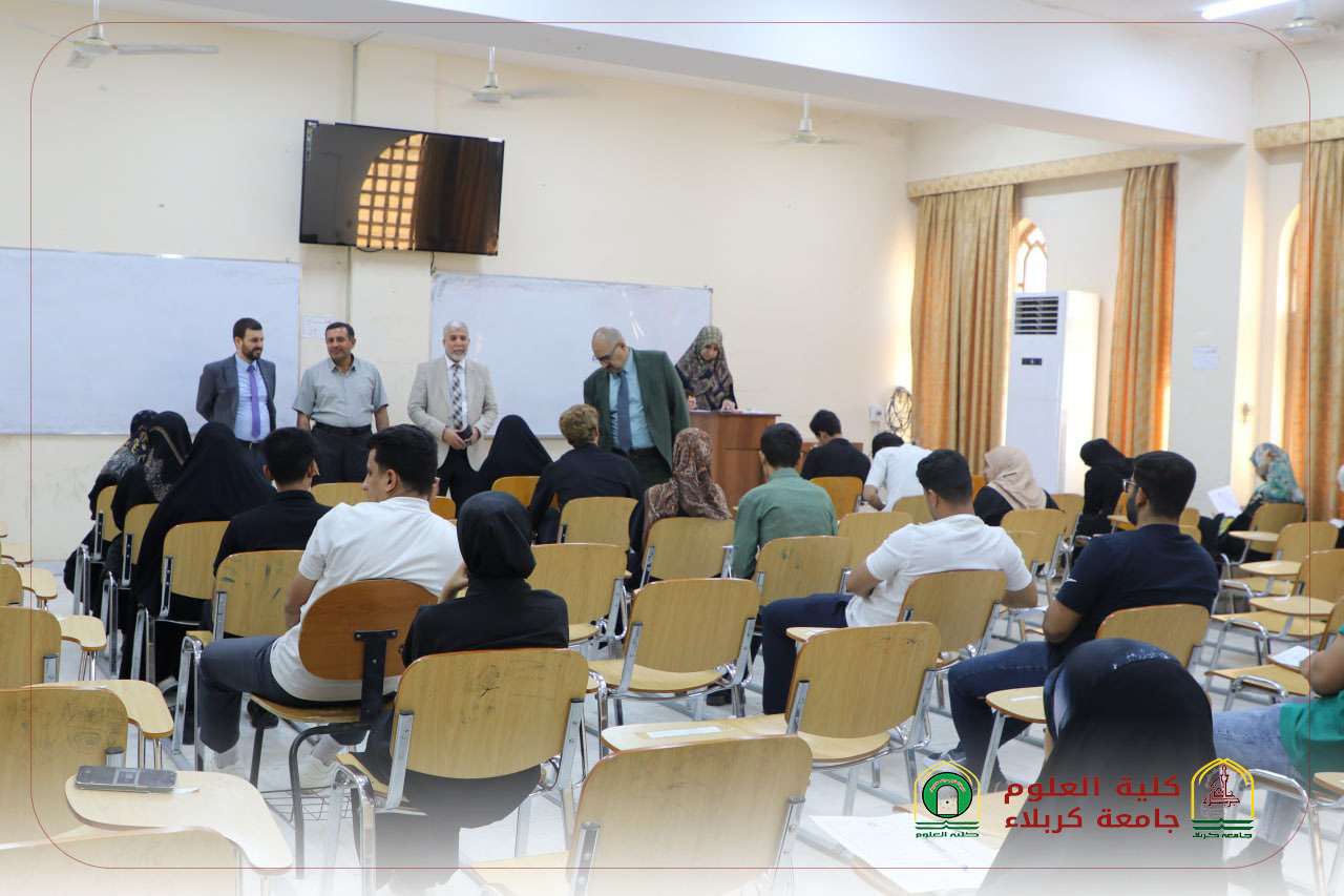 Read more about the article عميد كلية العلوم يتابع سير امتحانات الدور الثاني في جامعة كربلاء