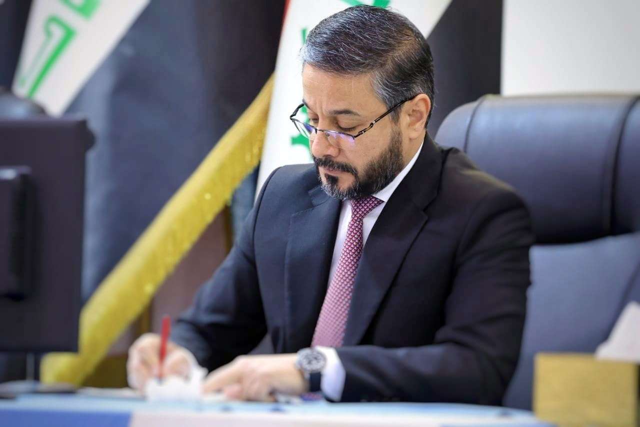 Read more about the article وزير التعليم يصدر أمراً وزارياً بإلغاء إجازة تأسيس كلية أهلية في بغداد
