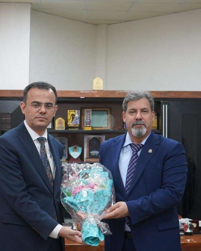 Read more about the article رئيس الجامعة يبحث مع كلية البولتكنك سبل التعاون العملي