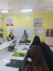 Read more about the article كلية العلوم تنظم دورة حول إدارة العينات الميكروبية