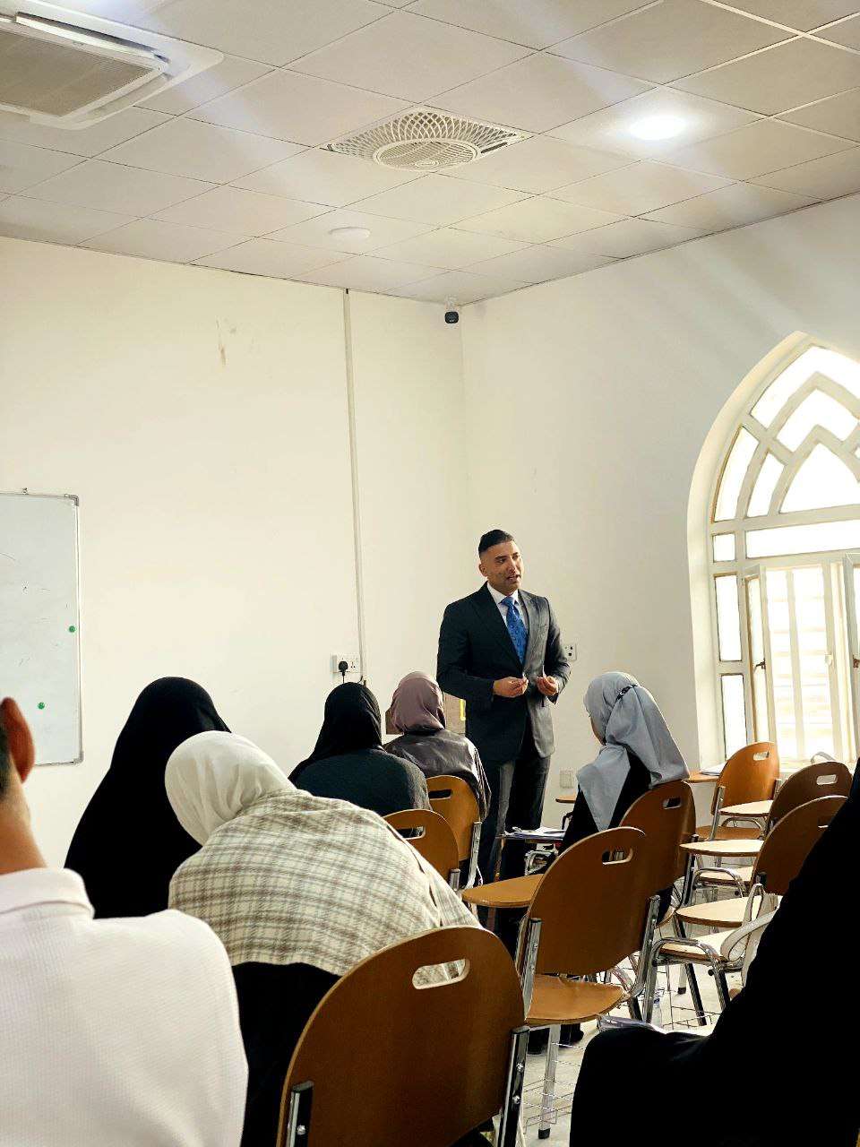 Read more about the article كلية العلوم تنظم ندوة توعوية حول (السلوكيات السلبية وتأثيرها في مستقبل الشباب)