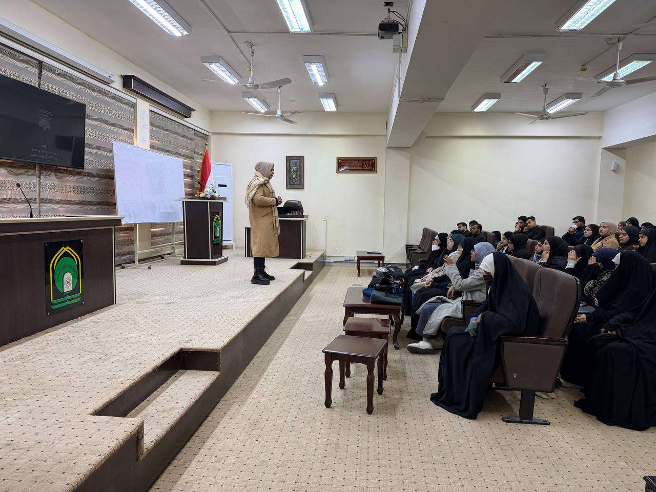 You are currently viewing كلية العلوم تنظم دورة تدريبية تخصصية حول تحضير المواد الكيميائية مختبريًا