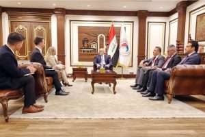 Read more about the article وزير التعليم يستقبل وفدا من السفارة الأمريكية ويبحث التعاون الأكاديمي بين جامعات البلدين