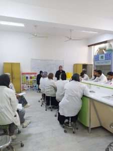 Read more about the article كلية العلوم تنظم ورشة عمل بعنوان   (نظم إدارة السلامة المهنية على وفق المواصفات الدولية (ISO))